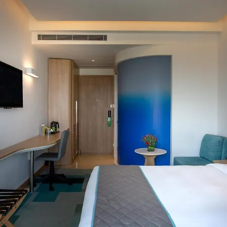 Holiday Inn Bengaluru Racecourse By Ihg Exterior photo
