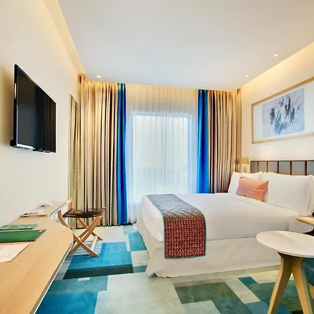 Holiday Inn Bengaluru Racecourse By Ihg Exterior photo Deluxe Room